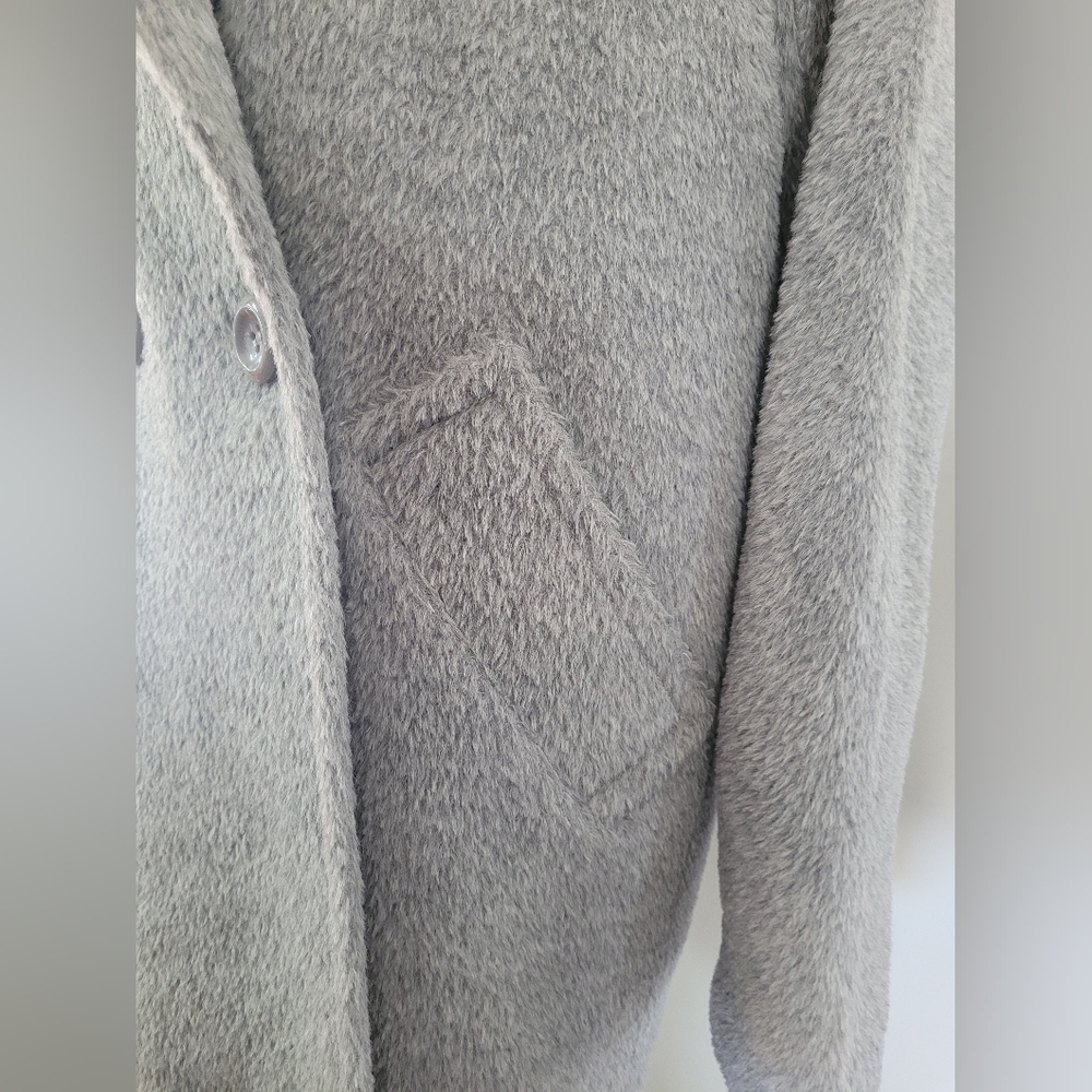 Trina Turk wool/alpaca light gray pea coat in Size 4. - Picture 5 of 15